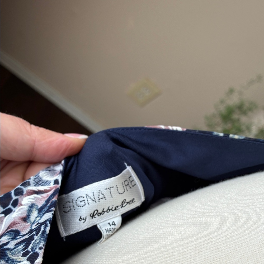 Signature by Robbie Bee Navy Floral High Low Dress - Picture 2 of 5
